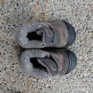 Keen baby/toddler size 6